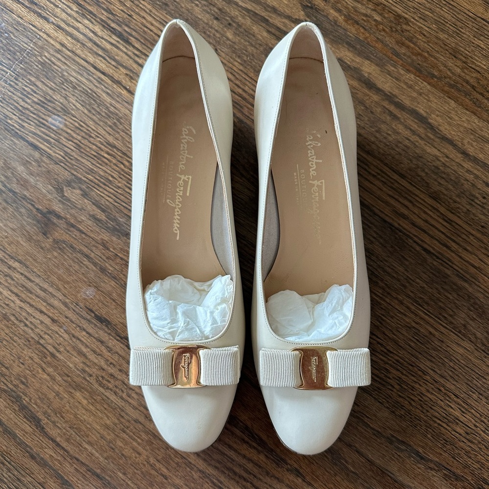Salvatore Ferragamo Vara Cream